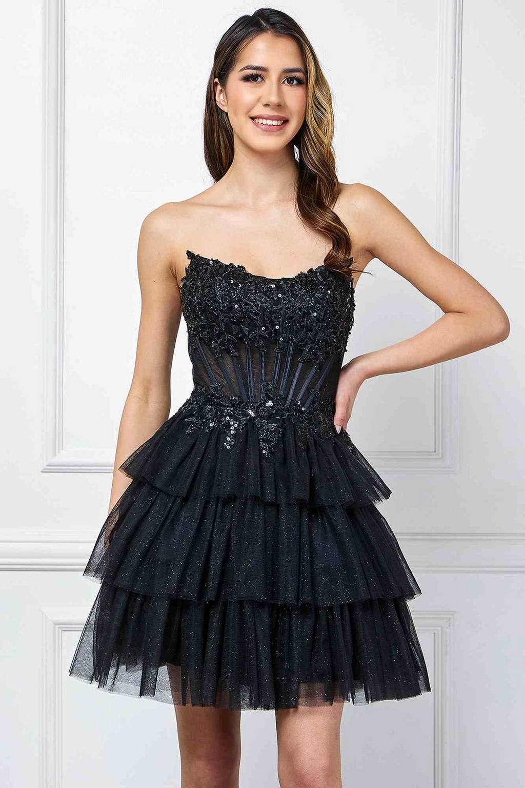 Short A-Line Ruffled Layered Tulle Skirt Strapless Scoop