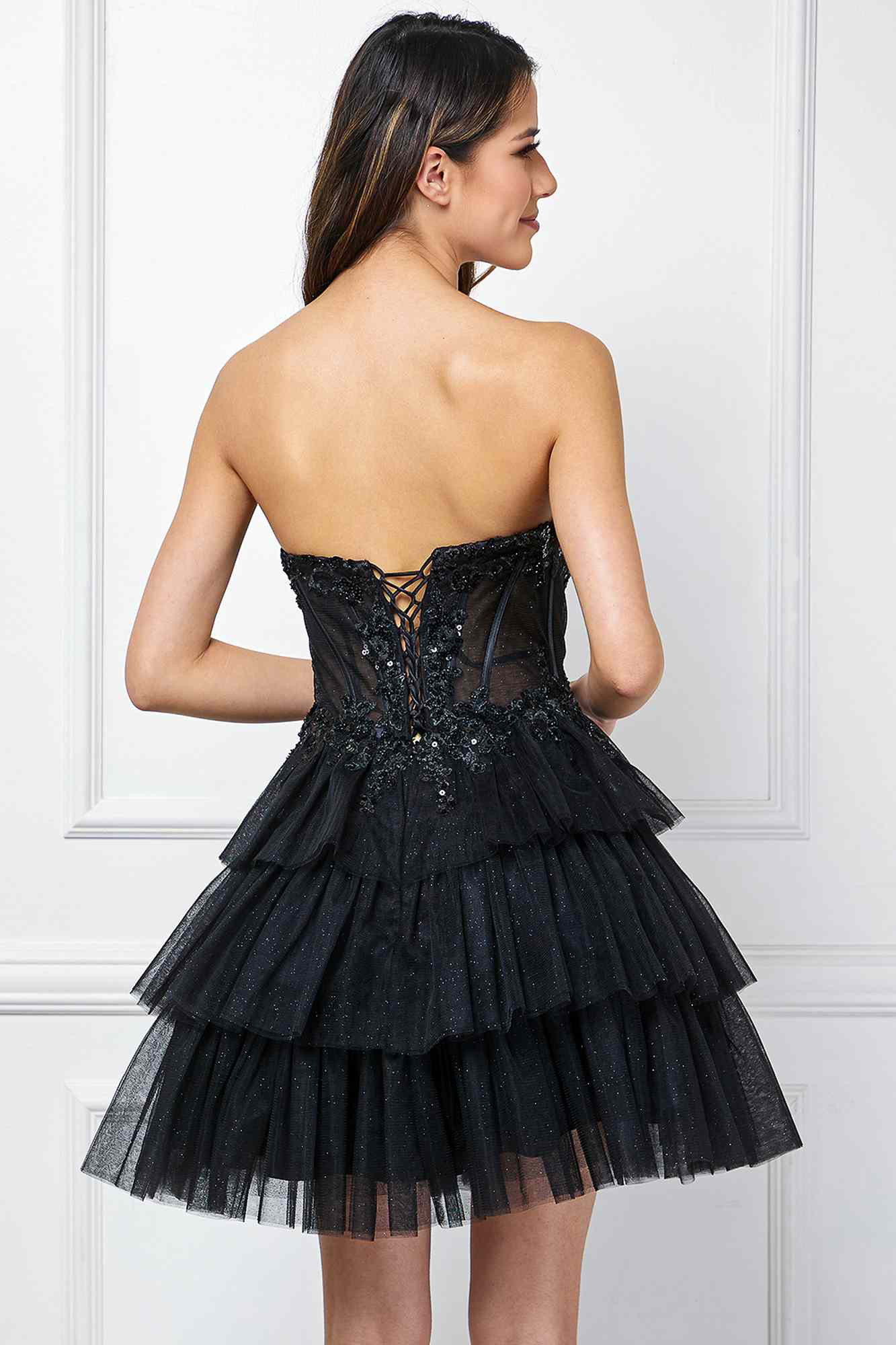 Short A-Line Ruffled Layered Tulle Skirt Strapless Scoop