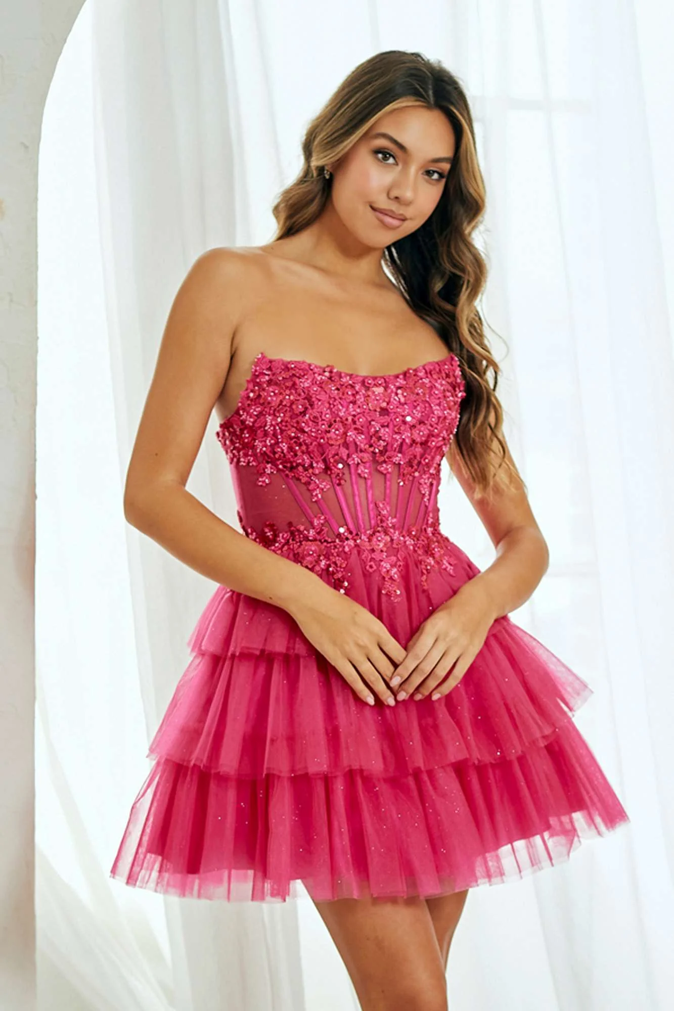 Short A-Line Ruffled Layered Tulle Skirt Strapless Scoop