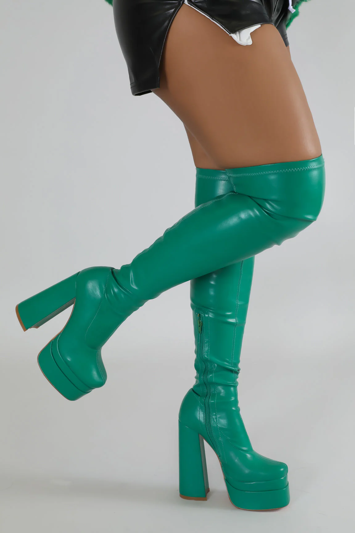 Big Entrance Boots