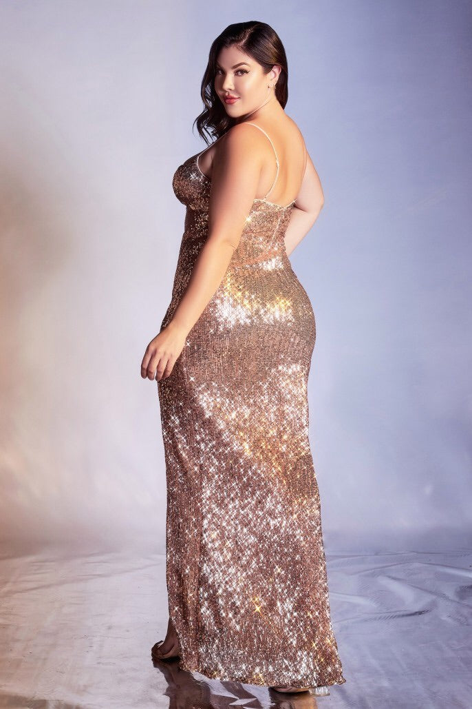 CURVY FITTED SEQUIN GOWN